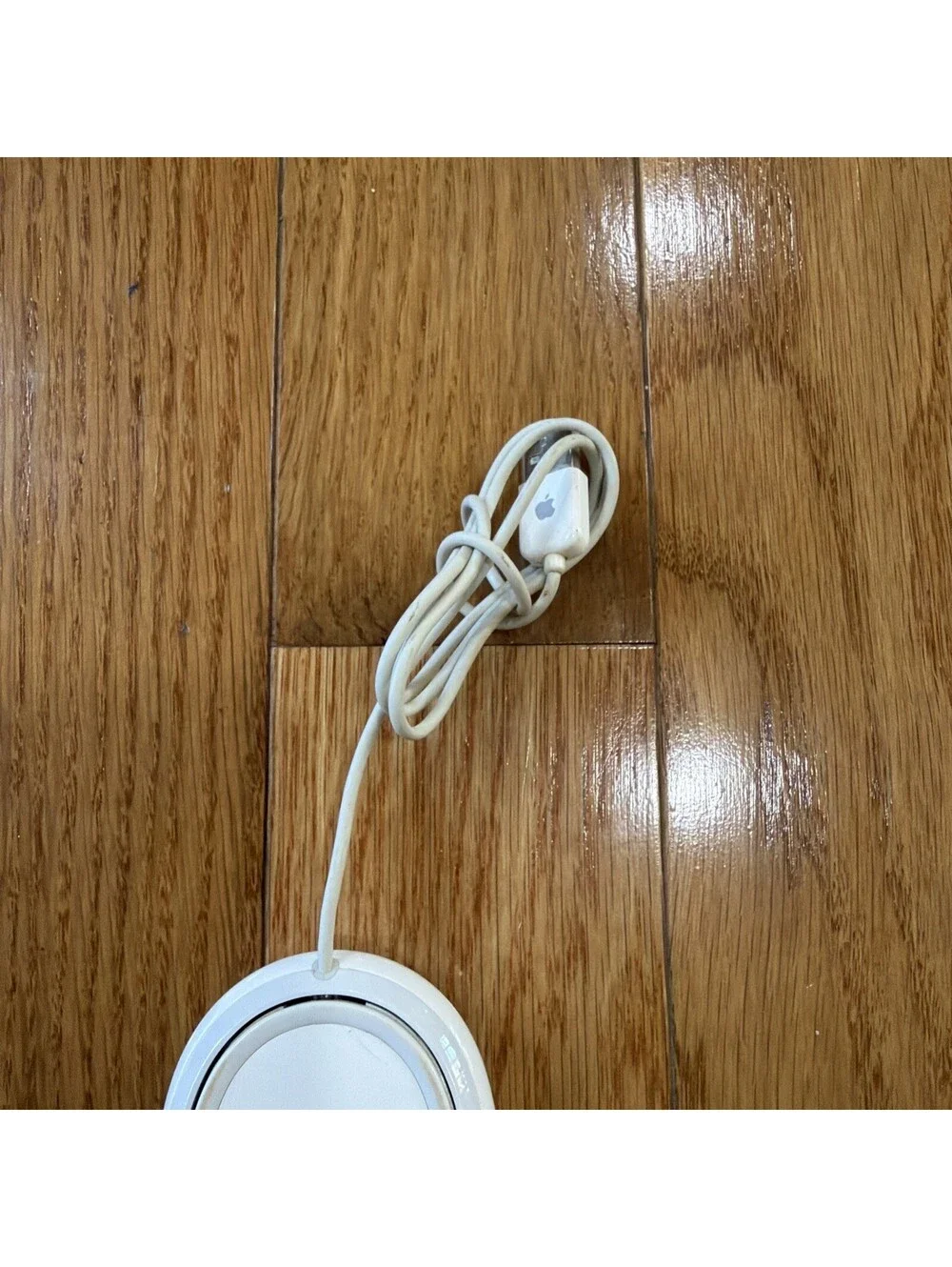 Genuine OEM Apple A1152 MOUSE W/Scrolling White WIRED USB